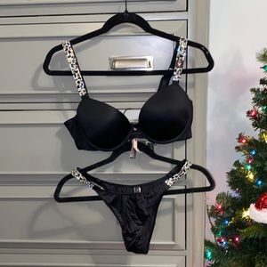 Victoria Secret shine strap bra and panty set